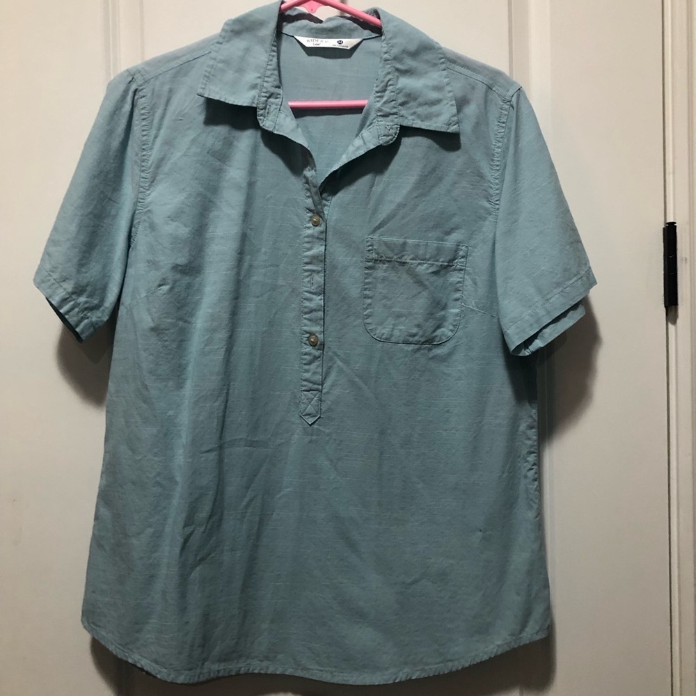 Riders by Lee Women’s button down shirt, size medium blue